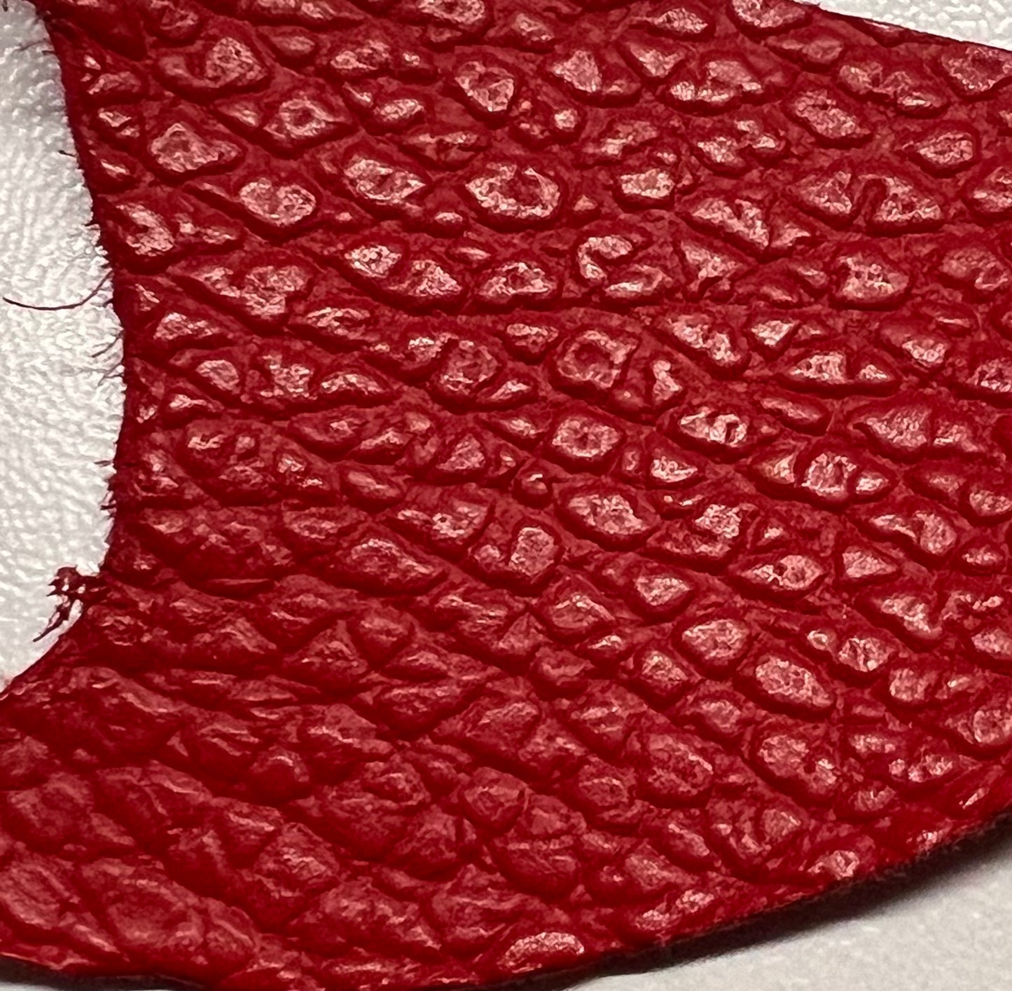 Small woman leather wallet